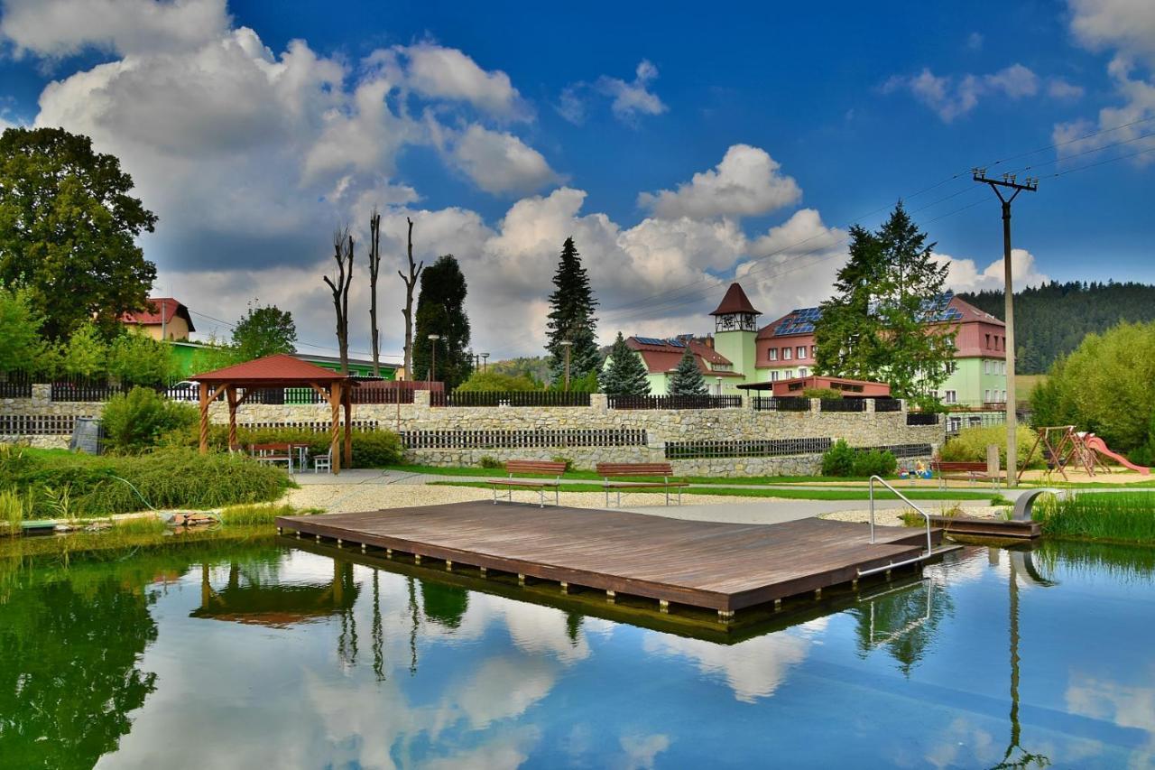 Hotel Forestyma Hodonin Luaran gambar